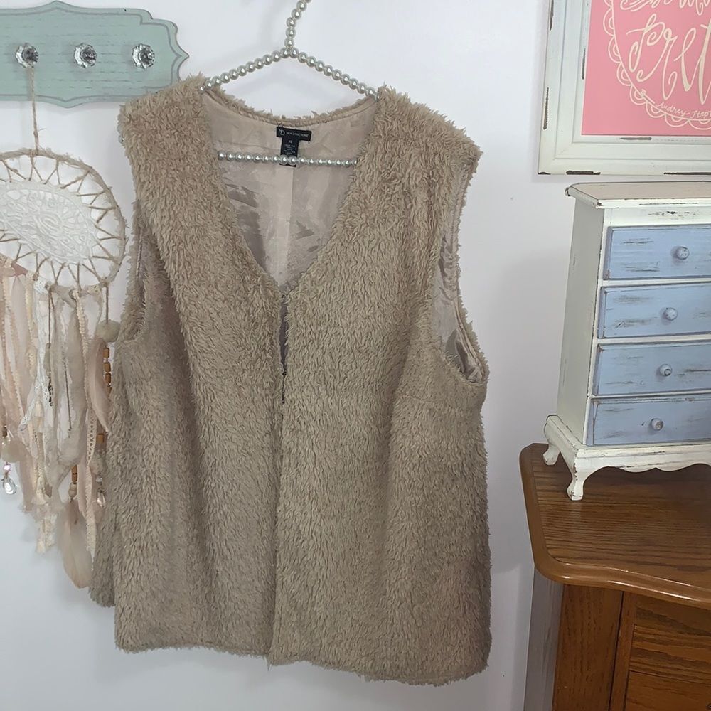New Directions Faux Fur Vest XL Women Tan Beige Shaggy Sleeveless Open Front